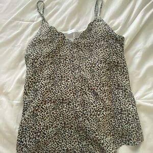 vestique tank top